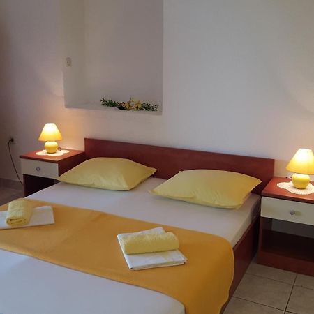 Apartments With A Parking Space Gradac, Makarska - 11332 Gradac  Kamer foto