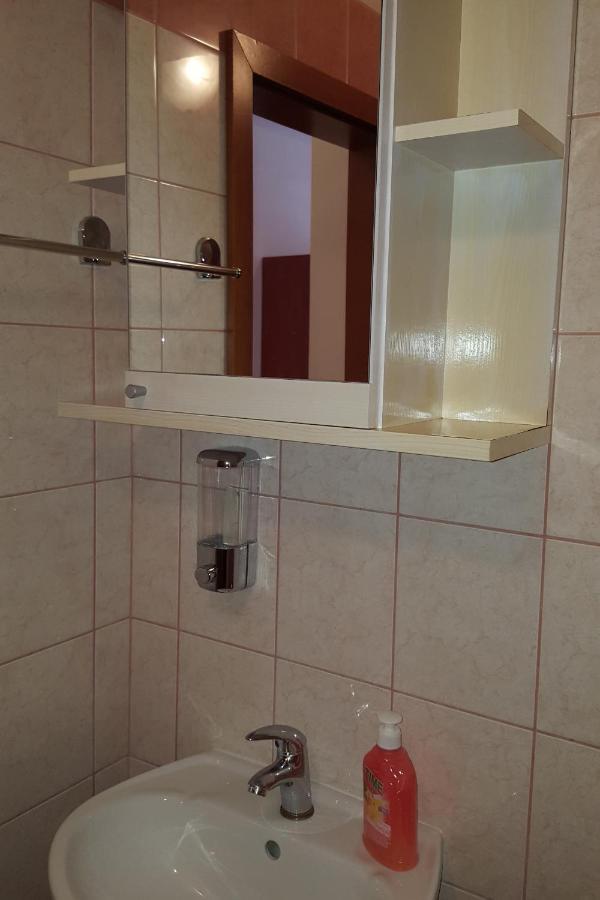 Apartments With A Parking Space Gradac, Makarska - 11332 Gradac  Buitenkant foto