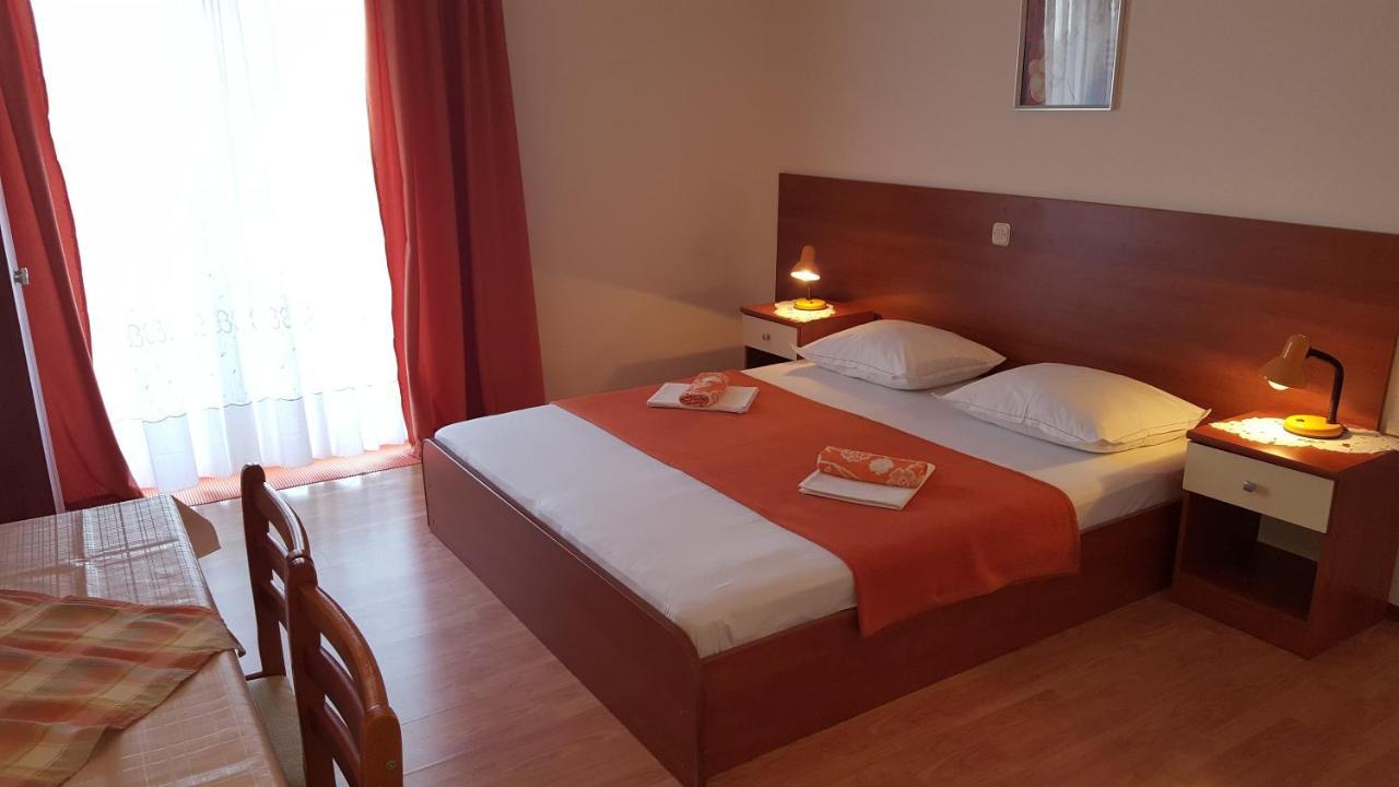 Apartments With A Parking Space Gradac, Makarska - 11332 Gradac  Buitenkant foto