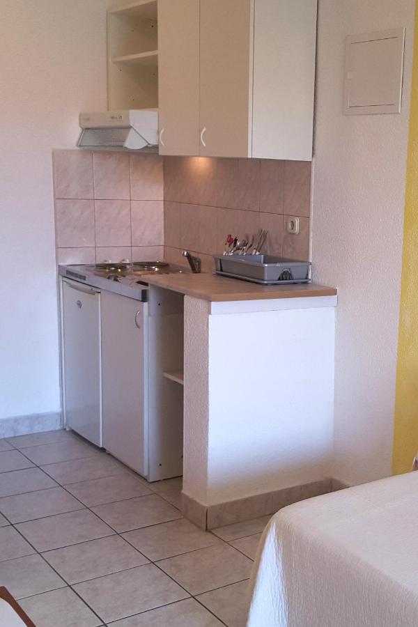 Apartments With A Parking Space Gradac, Makarska - 11332 Gradac  Buitenkant foto
