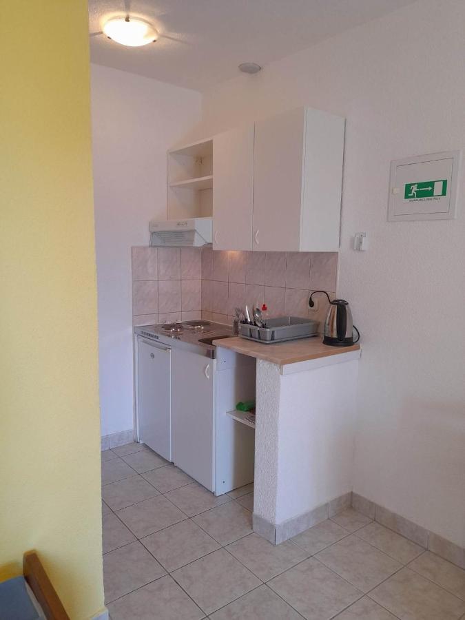 Apartments With A Parking Space Gradac, Makarska - 11332 Gradac  Buitenkant foto