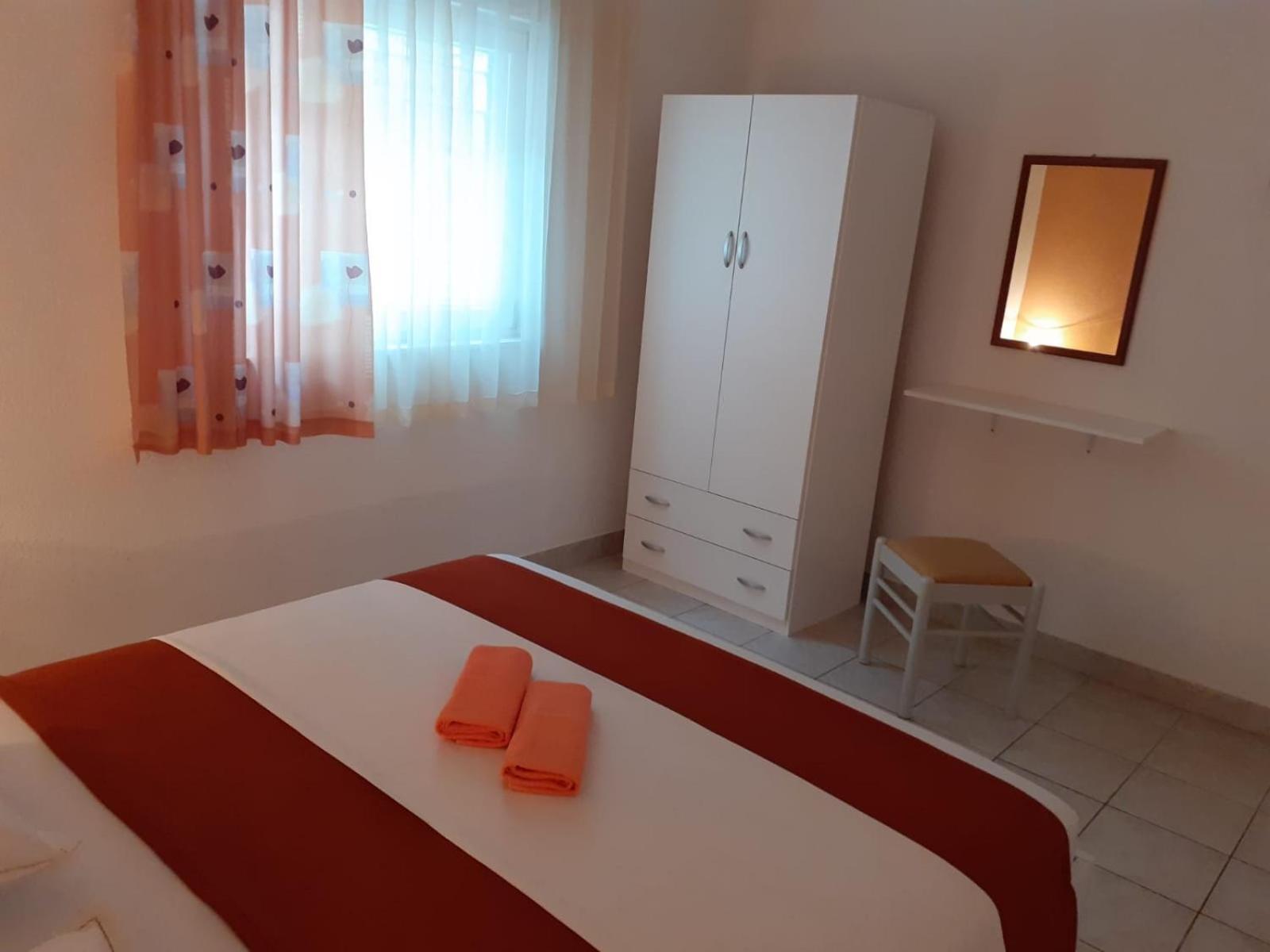 Apartments With A Parking Space Gradac, Makarska - 11332 Gradac  Kamer foto